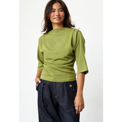 Sister Point - Vedo-Top - Warme getailleerde T-shirt olive green. Sister Point - Vedo-Top - Warme getailleerde T-shirt olive green.
