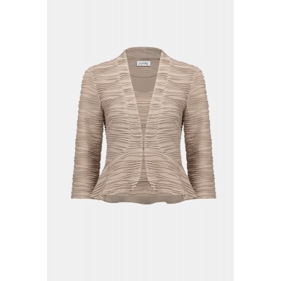 Joseph Ribkoff - 254732 Twinset beige geribbelde structuur.