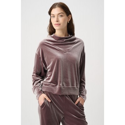 Joseph Ribkoff - 264148 Trui in vison bruin fluweel. Joseph Ribkoff - 264148 Trui in vison bruin fluweel.