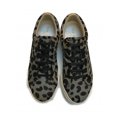 Ted Baker - Lephie - Sneakers grijs met dierenprint.