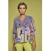 Yess - Kat S24C103 Losse bloes vlinder mouwen in patchwork print.